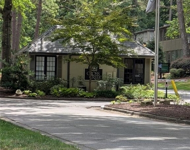 54 Monet Court Nw - Photo Thumbnail 8