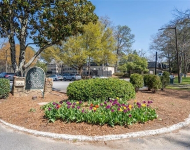 54 Monet Court Nw - Photo Thumbnail 12