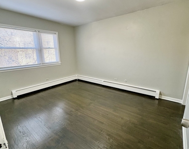 6235 N Mozart Street - Photo Thumbnail 5