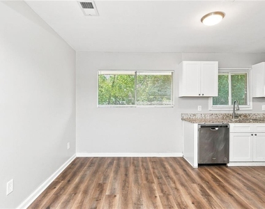 221 Whipporwill Way - Photo Thumbnail 5