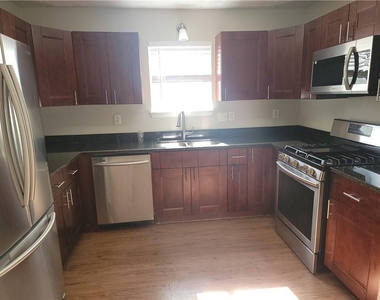 5331 Medena Way - Photo Thumbnail 2