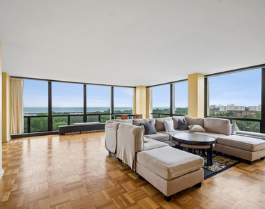 601 E 32nd Street - Photo Thumbnail 4