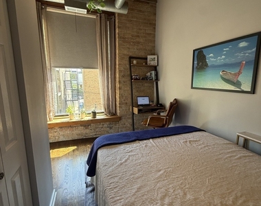 2511 W Moffat Street - Photo Thumbnail 14