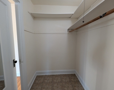 3310 W Schubert Avenue - Photo Thumbnail 5