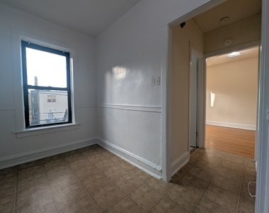 3310 W Schubert Avenue - Photo Thumbnail 12