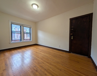 3312 W Schubert Avenue - Photo Thumbnail 2