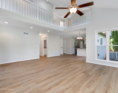 1020 Prairie View Court - Photo Thumbnail 3