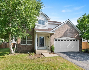 2607 Flagstone Circle - Photo Thumbnail 2