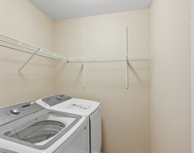 2607 Flagstone Circle - Photo Thumbnail 30