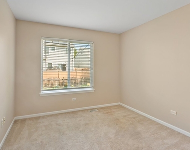 2607 Flagstone Circle - Photo Thumbnail 18