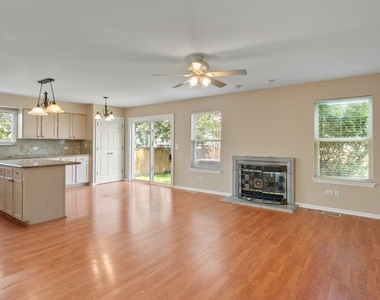 2607 Flagstone Circle - Photo Thumbnail 16
