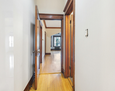 3112 N Davlin Court - Photo Thumbnail 12