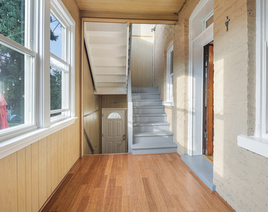 3112 N Davlin Court - Photo Thumbnail 15