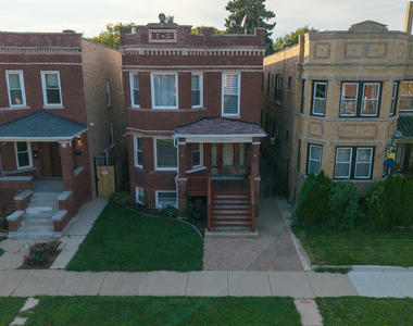 3112 N Davlin Court - Photo Thumbnail 1