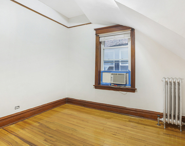 3112 N Davlin Court - Photo Thumbnail 8
