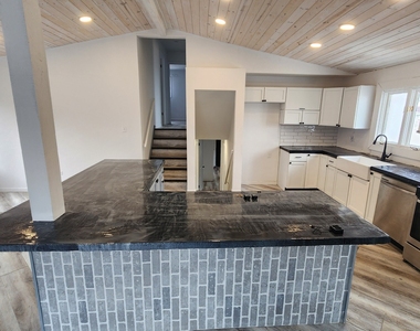 638 Calhoun Avenue - Photo Thumbnail 3
