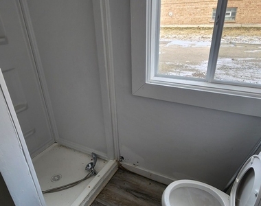 638 Calhoun Avenue - Photo Thumbnail 23
