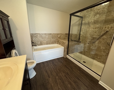 2399 Stoughton Circle - Photo Thumbnail 11