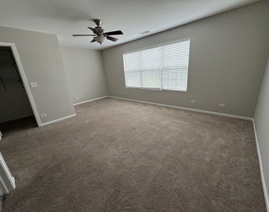 2399 Stoughton Circle - Photo Thumbnail 8