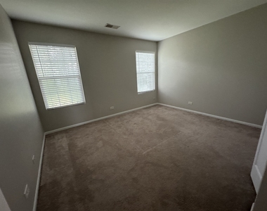 2399 Stoughton Circle - Photo Thumbnail 14