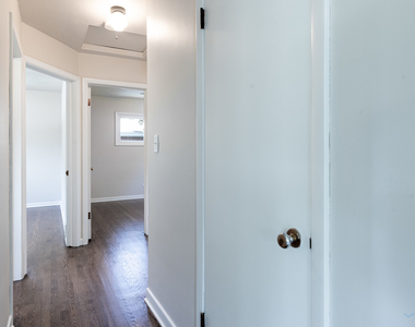 711 N 3rd Avenue - Photo Thumbnail 7