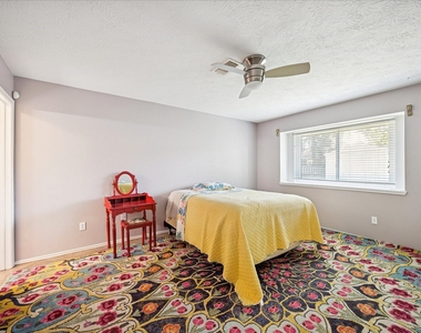 7515 Gold Dust Lane - Photo Thumbnail 14