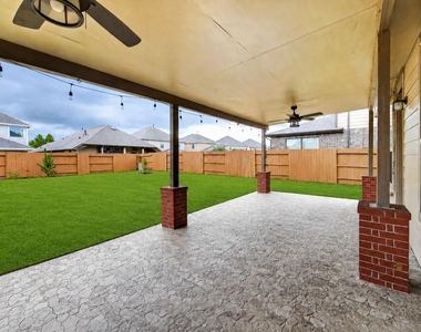 25319 Whitehaven Gate Street - Photo Thumbnail 20