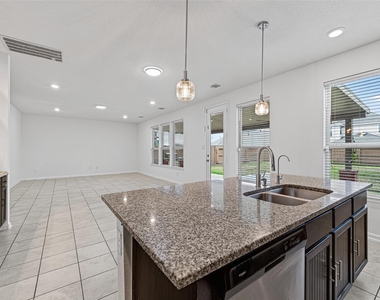 25319 Whitehaven Gate Street - Photo Thumbnail 8