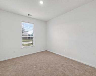 25319 Whitehaven Gate Street - Photo Thumbnail 17