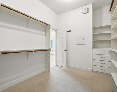 5507 Val Verde Street - Photo Thumbnail 20