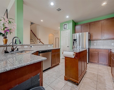 5626 Jay Thrush Drive - Photo Thumbnail 11