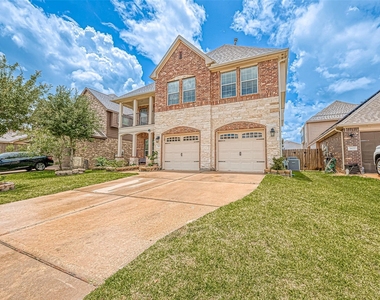 5626 Jay Thrush Drive - Photo Thumbnail 4