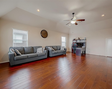 5626 Jay Thrush Drive - Photo Thumbnail 32