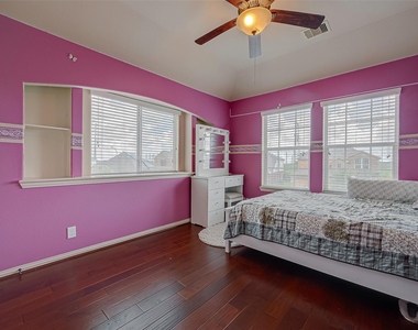 5626 Jay Thrush Drive - Photo Thumbnail 40