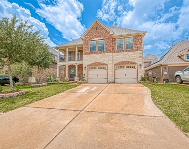 5626 Jay Thrush Drive - Photo Thumbnail 3