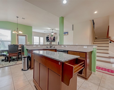 5626 Jay Thrush Drive - Photo Thumbnail 15