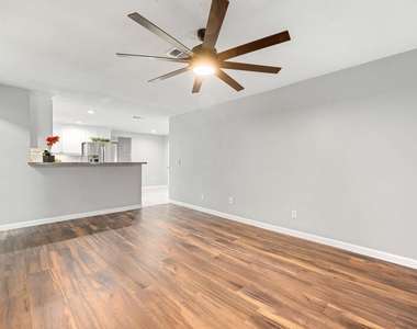 7630 Lady Street - Photo Thumbnail 3