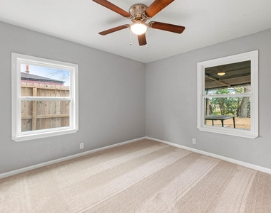 7630 Lady Street - Photo Thumbnail 11