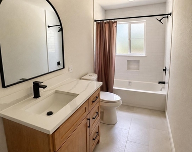 9350 Livernois Road - Photo Thumbnail 10