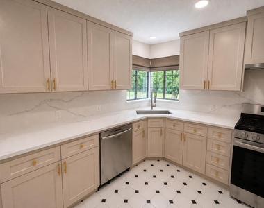 9350 Livernois Road - Photo Thumbnail 6