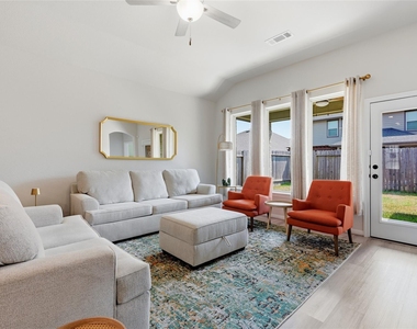 31327 Sellers Terrace Drive - Photo Thumbnail 13