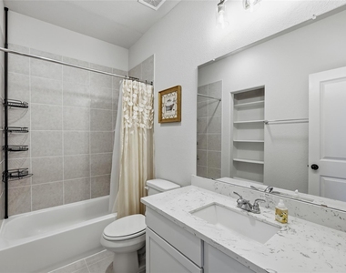 31327 Sellers Terrace Drive - Photo Thumbnail 4