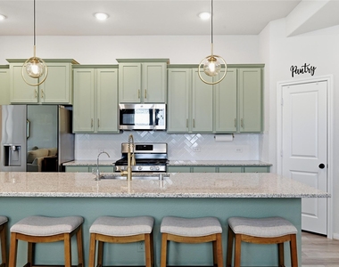 31327 Sellers Terrace Drive - Photo Thumbnail 10