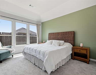 31327 Sellers Terrace Drive - Photo Thumbnail 17