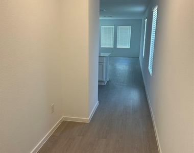 359 Bush Meadow Lane - Photo Thumbnail 2