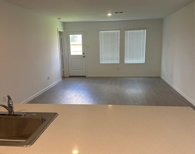 359 Bush Meadow Lane - Photo Thumbnail 6