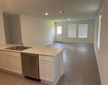 359 Bush Meadow Lane - Photo Thumbnail 5