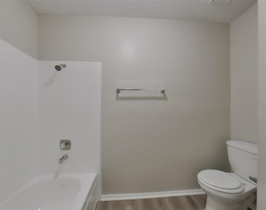 19311 Amistad Drive - Photo Thumbnail 11