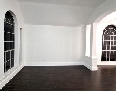 17122 Canterbury Green Court - Photo Thumbnail 12