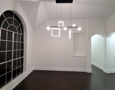 17122 Canterbury Green Court - Photo Thumbnail 11